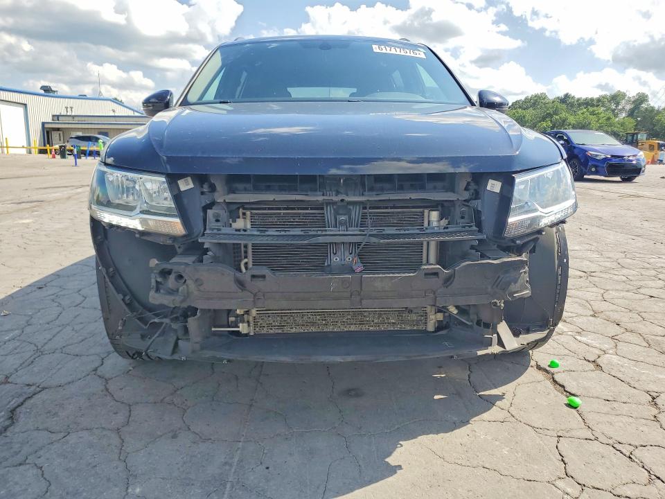 Продажа на аукционе авто 2021 Volkswagen Tiguan, vin: 3VV3B7AX0MM094008, номер лота: 61717576