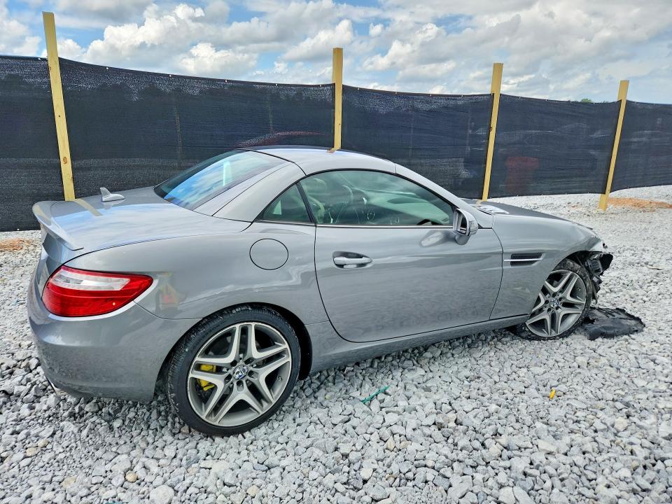 Aukcja sprzedaży 2012 Mercedes-benz Slk, vin: WDDPK4HAXCF041661, numer aukcji: 61998046