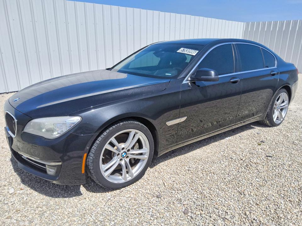 2013 Bmw 750 მანქანა იყიდება აუქციონზე, vin: WBAYA8C55DC996578, აუქციონის ნომერი: 57930996