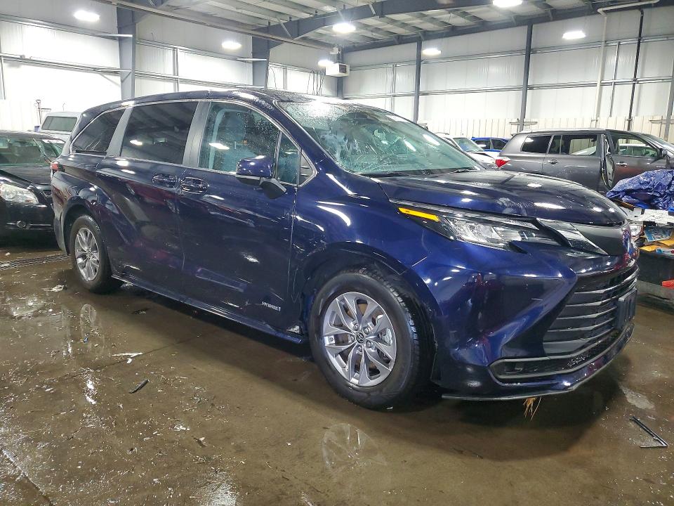 Продаж на аукціоні авто 2021 Toyota Sienna, vin: 5TDKRKEC0MS021169, номер лоту: 59851666