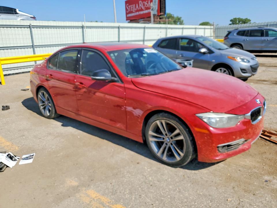 60888976 :رقم المزاد ، WBA3A5G51ENP29088 vin ، 2014 Bmw 328 مزاد بيع