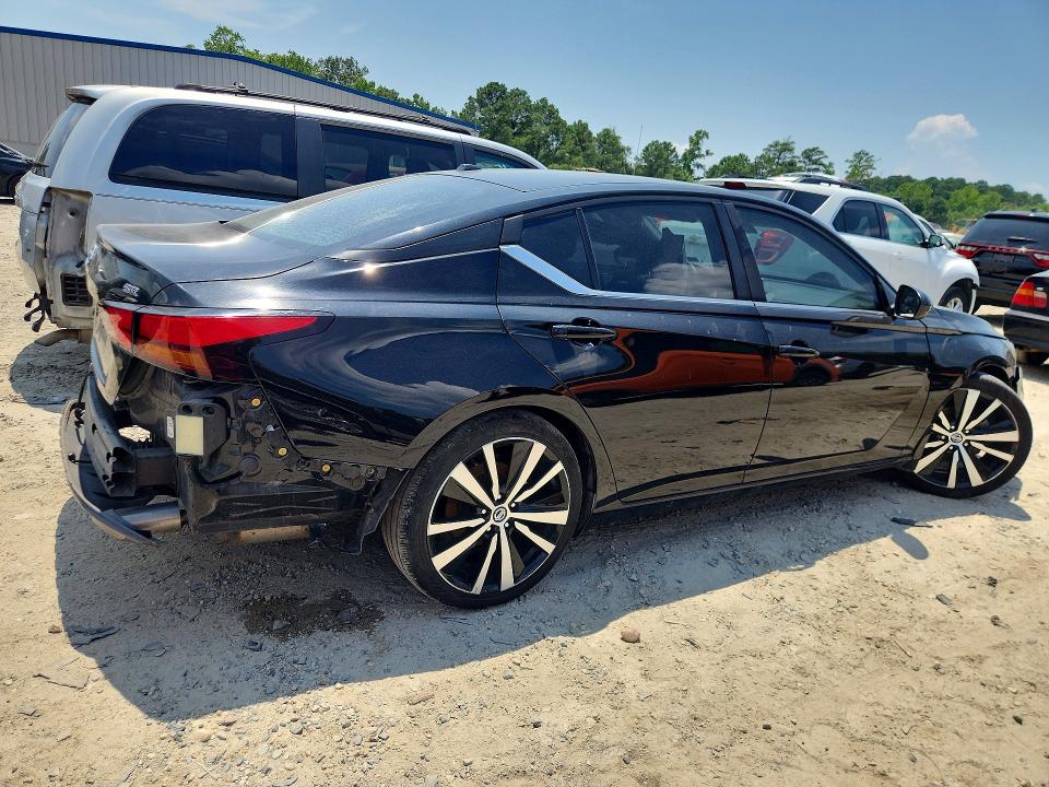 59627646 :رقم المزاد ، 1N4BL4CV3MN386815 vin ، 2021 Nissan Altima مزاد بيع