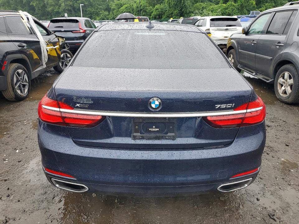 59064406 :رقم المزاد ، WBA7F2C58JG423821 vin ، 2018 Bmw 750 مزاد بيع