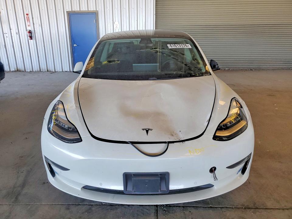 61613176 :رقم المزاد ، 5YJ3E1EA7MF862564 vin ، 2021 Tesla Model 3 مزاد بيع