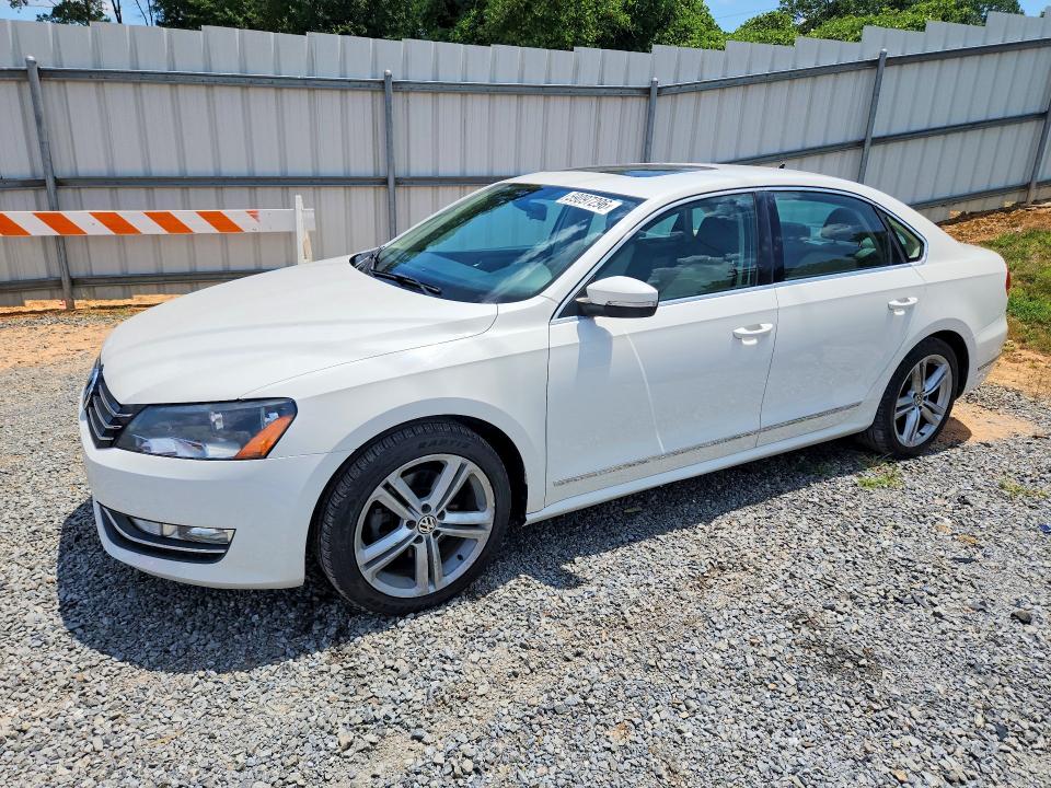 59097296 :رقم المزاد ، 1VWBT7A30FC027060 vin ، 2015 Volkswagen Passat مزاد بيع