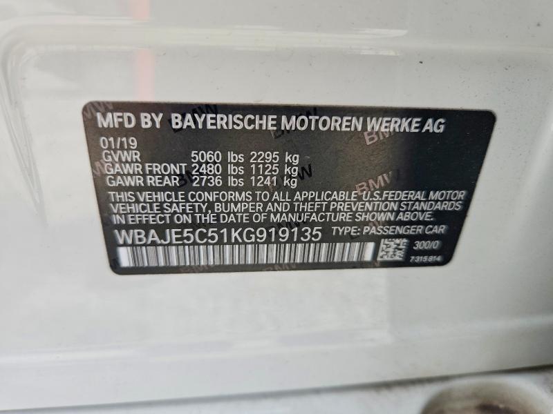 2019 Bmw 540 მანქანა იყიდება აუქციონზე, vin: WBAJE5C51KG919135, აუქციონის ნომერი: 63380306