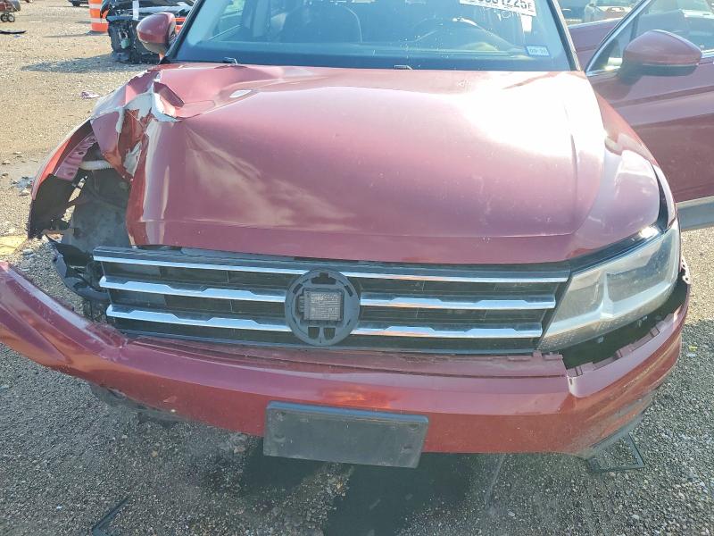 Продаж на аукціоні авто 2018 Volkswagen Tiguan, vin: 3VV3B7AX7JM044248, номер лоту: 85631225