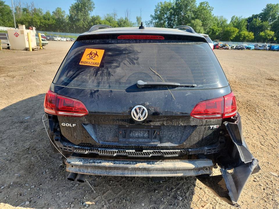 60320706 :رقم المزاد ، 3VWC17AU8GM515868 vin ، 2016 Volkswagen Golf Sportwagen مزاد بيع