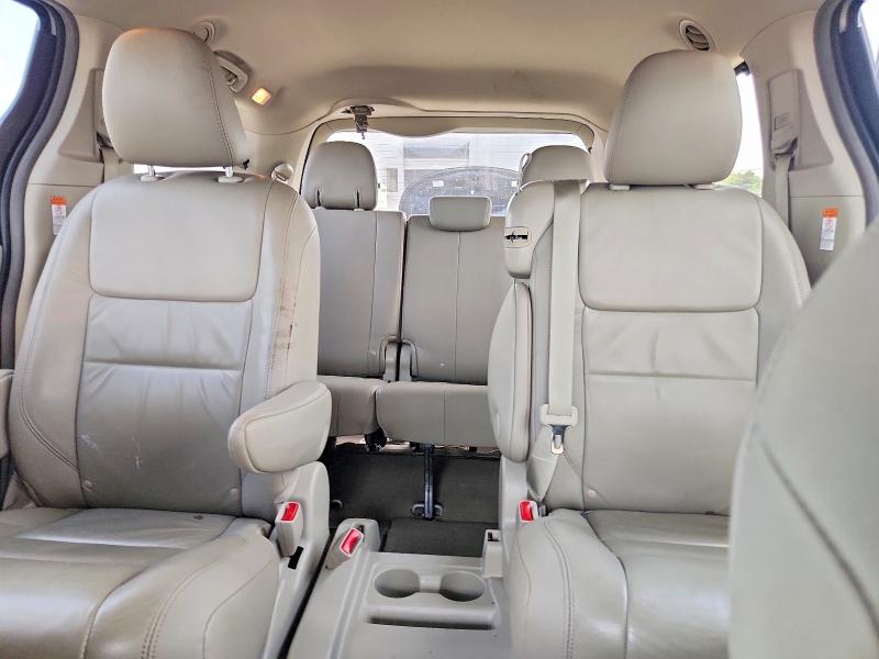 Продажа на аукционе авто 2017 Toyota Sienna, vin: 5TDYZ3DC3HS858313, номер лота: 59867776