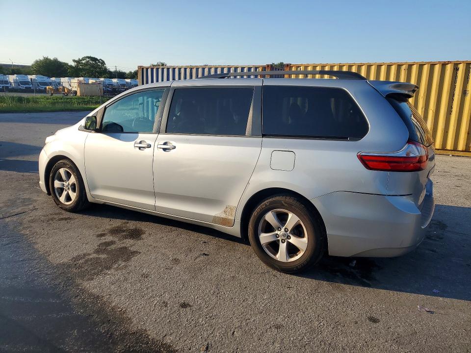 Продаж на аукціоні авто 2015 Toyota Sienna, vin: 5TDKK3DC3FS570847, номер лоту: 60381756