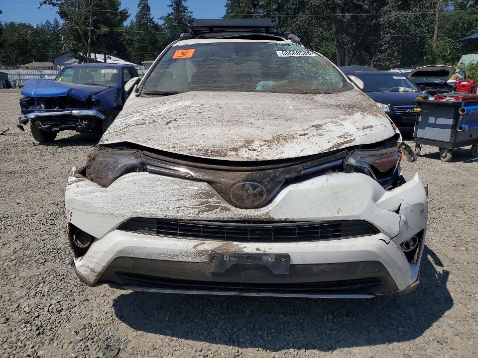 Продажа на аукционе авто 2017 Toyota Rav4, vin: JTMRFREV8HJ118334, номер лота: 60680586