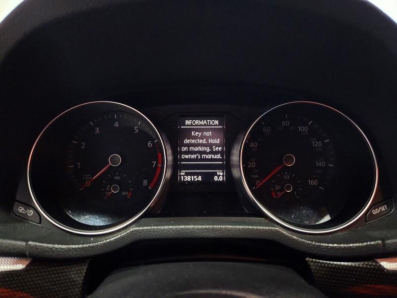 61727106 :رقم المزاد ، 1VWJM7A3XJC038648 vin ، 2018 Volkswagen Passat مزاد بيع