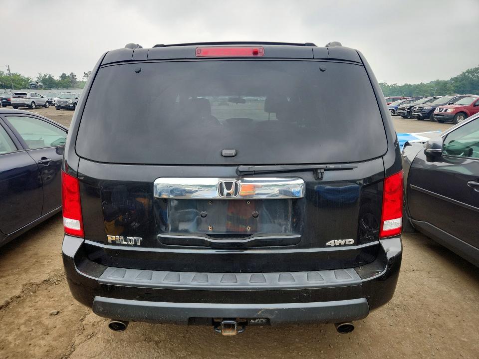 60676096 :رقم المزاد ، 5FNYF4H44BB065549 vin ، 2011 Honda Pilot مزاد بيع