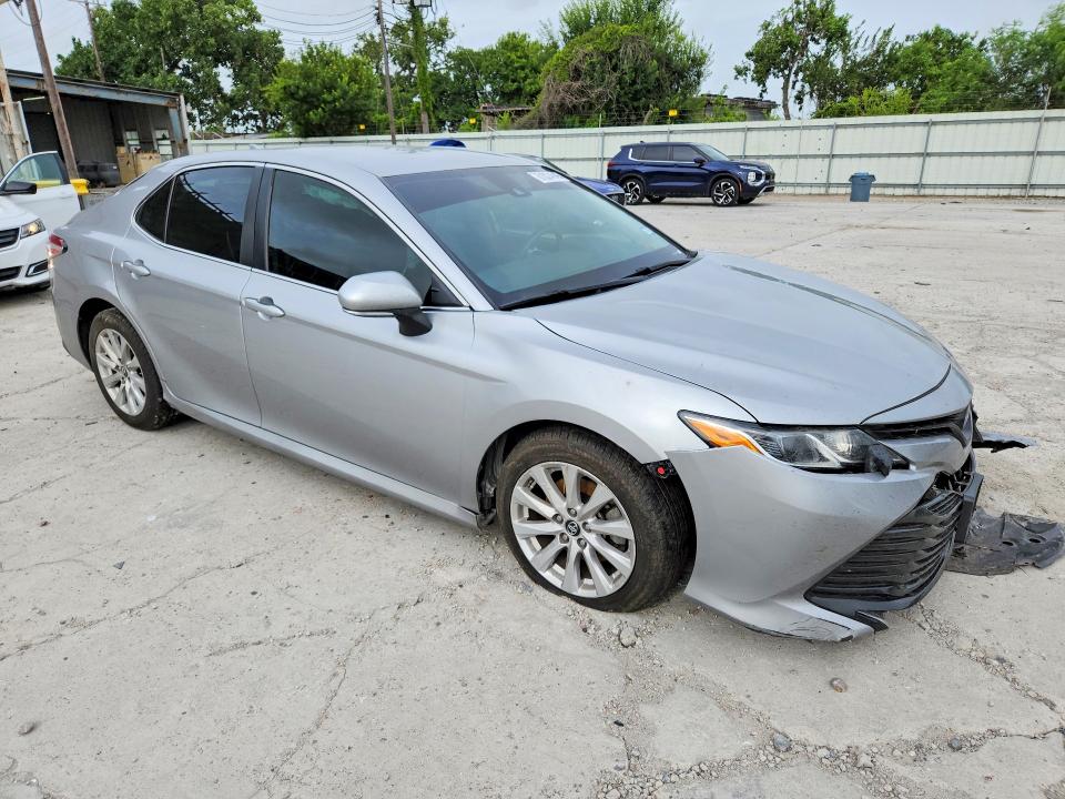 2019 Toyota Camry მანქანა იყიდება აუქციონზე, vin: 4T1B11HK0KU185868, აუქციონის ნომერი: 61024846