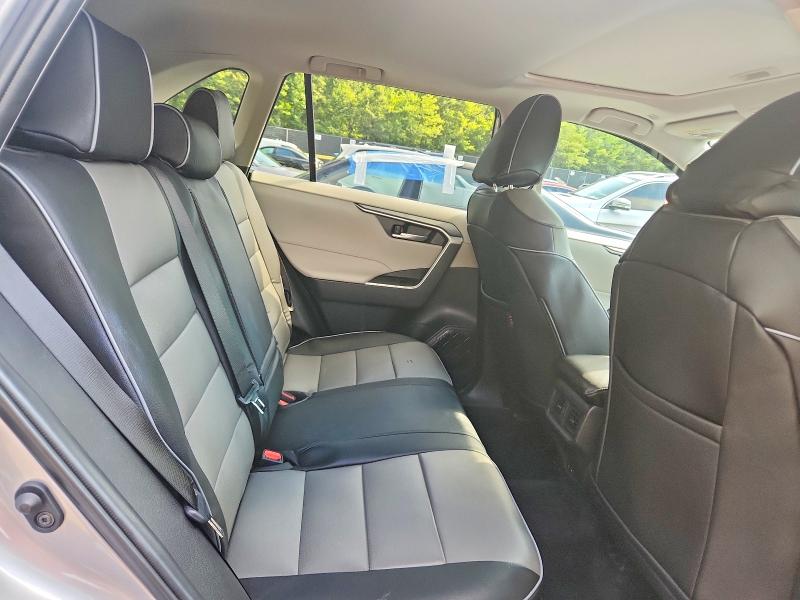 61223566 :رقم المزاد ، 4T3RWRFV5SU202229 vin ، 2025 Toyota Rav4 Hybrid مزاد بيع