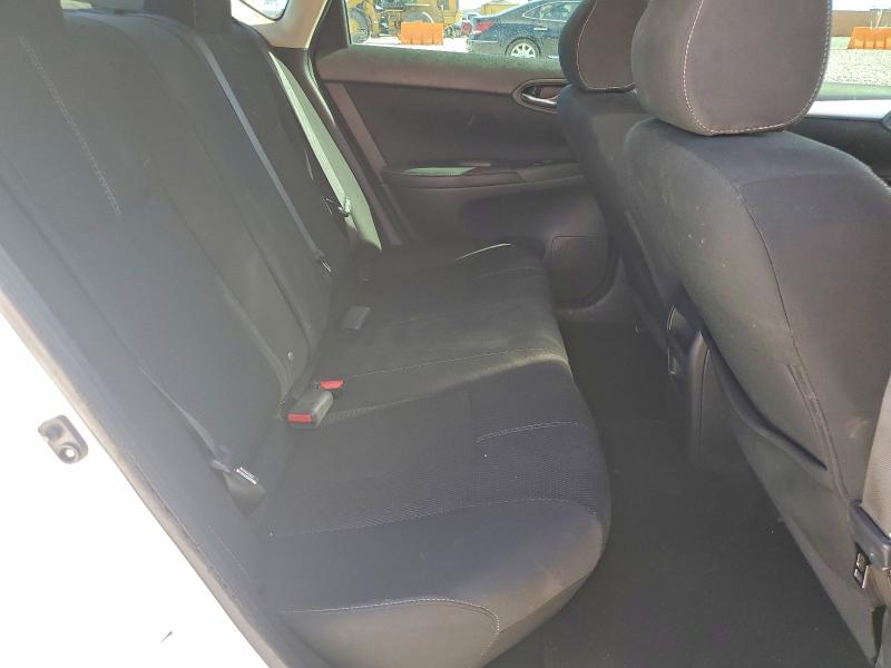 60063096 :رقم المزاد ، 3N1AB7AP8JY294695 vin ، 2018 Nissan Sentra مزاد بيع