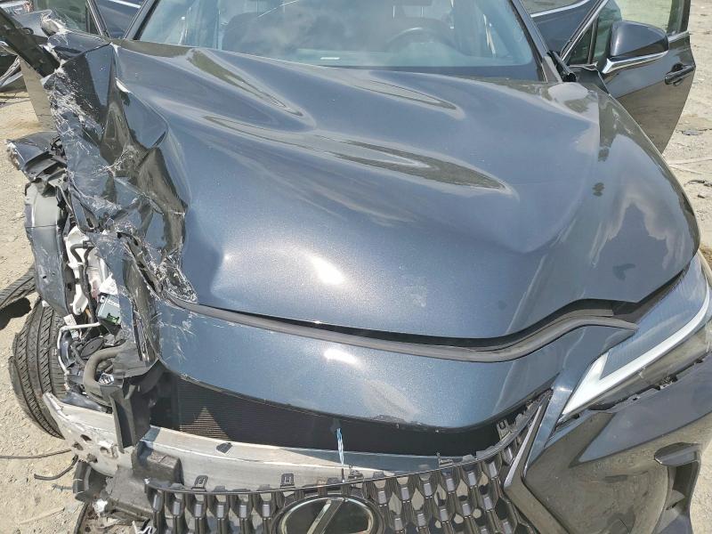 61418906 :رقم المزاد ، JTJAKCEZ4N2000423 vin ، 2022 Lexus Nx مزاد بيع