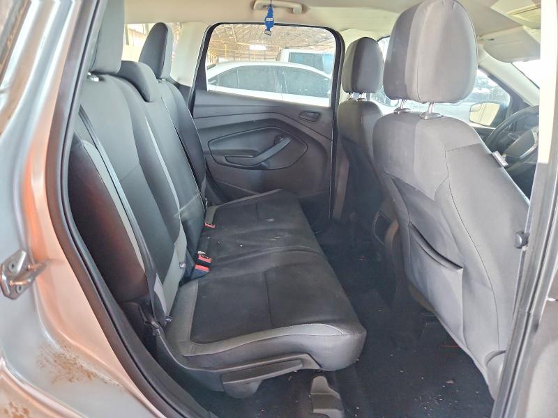 61125926 :رقم المزاد ، 1FMCU0F70FUC80201 vin ، 2015 Ford Escape مزاد بيع