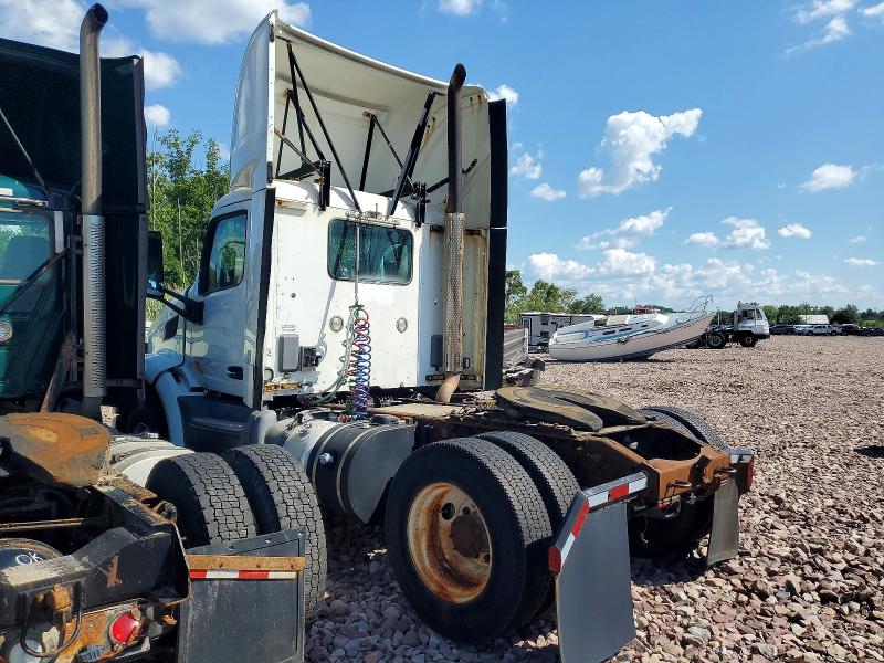 Продажа на аукционе авто 2015 Peterbilt 579, vin: 1XPBA48XXFD299365, номер лота: 57896486