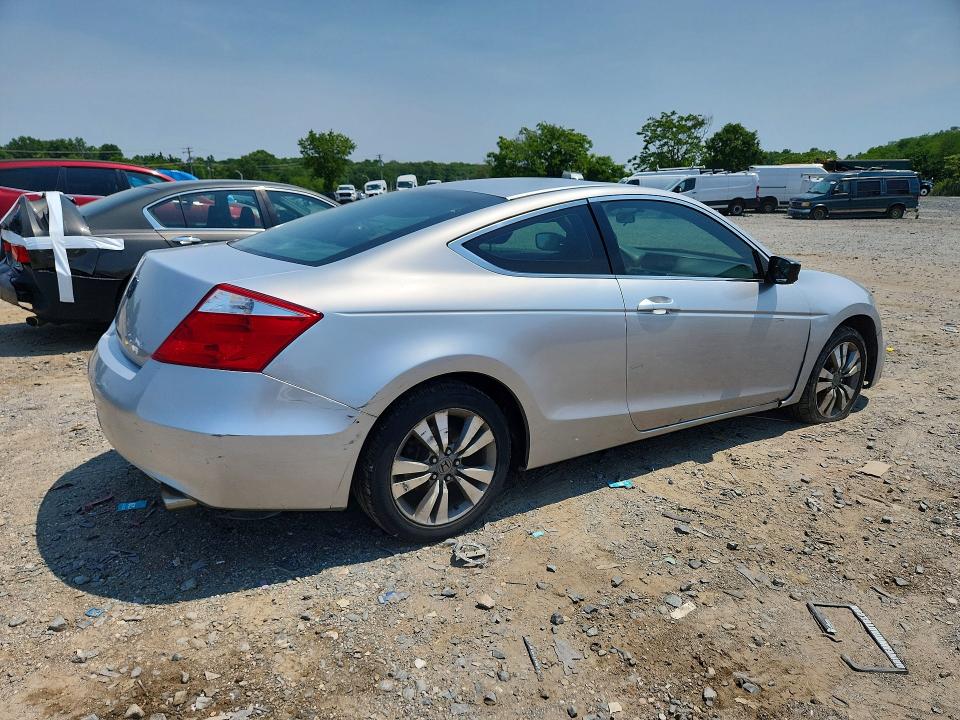 61117936 :رقم المزاد ، 1HGCS1B71AA009195 vin ، 2010 Honda Accord مزاد بيع