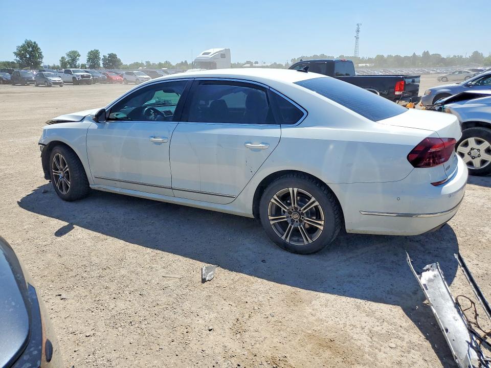 63314246 :رقم المزاد ، 1VWBT7A39HC085087 vin ، 2017 Volkswagen Passat مزاد بيع