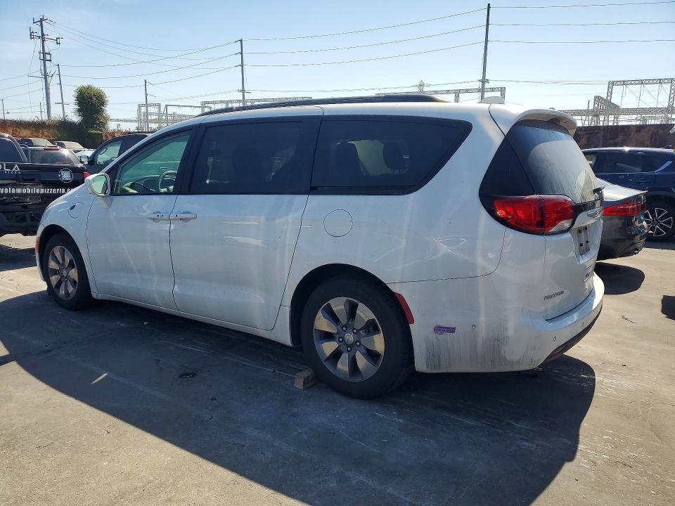 62353116 :رقم المزاد ، 2C4RC1N77JR358617 vin ، 2018 Chrysler Pacifica مزاد بيع