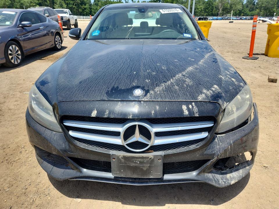61506516 :رقم المزاد ، 55SWF4JBXFU090878 vin ، 2015 Mercedes-benz C مزاد بيع