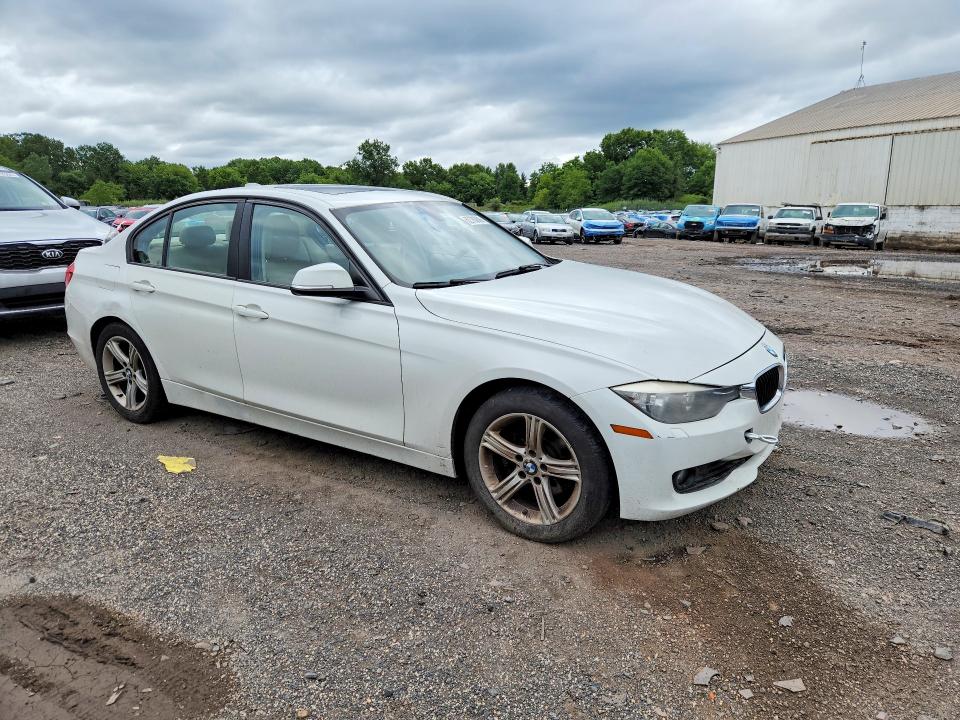 2013 Bmw 328 მანქანა იყიდება აუქციონზე, vin: WBA3B5G51DNS04219, აუქციონის ნომერი: 62780606