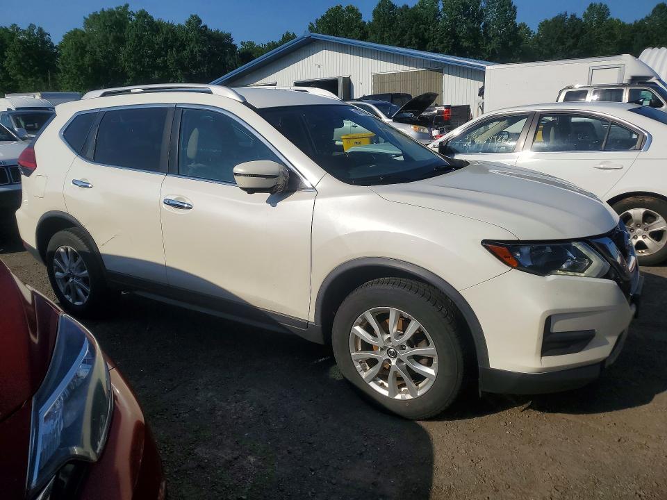 2017 Nissan Rogue მანქანა იყიდება აუქციონზე, vin: JN8AT2MV5HW255902, აუქციონის ნომერი: 60479006