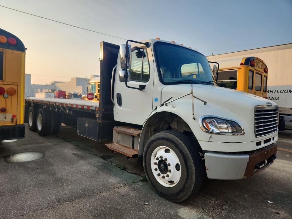 Aukcja sprzedaży 2015 Freightliner M2, vin: 1FVHCYCY8FHFZ9659, numer aukcji: 60390736
