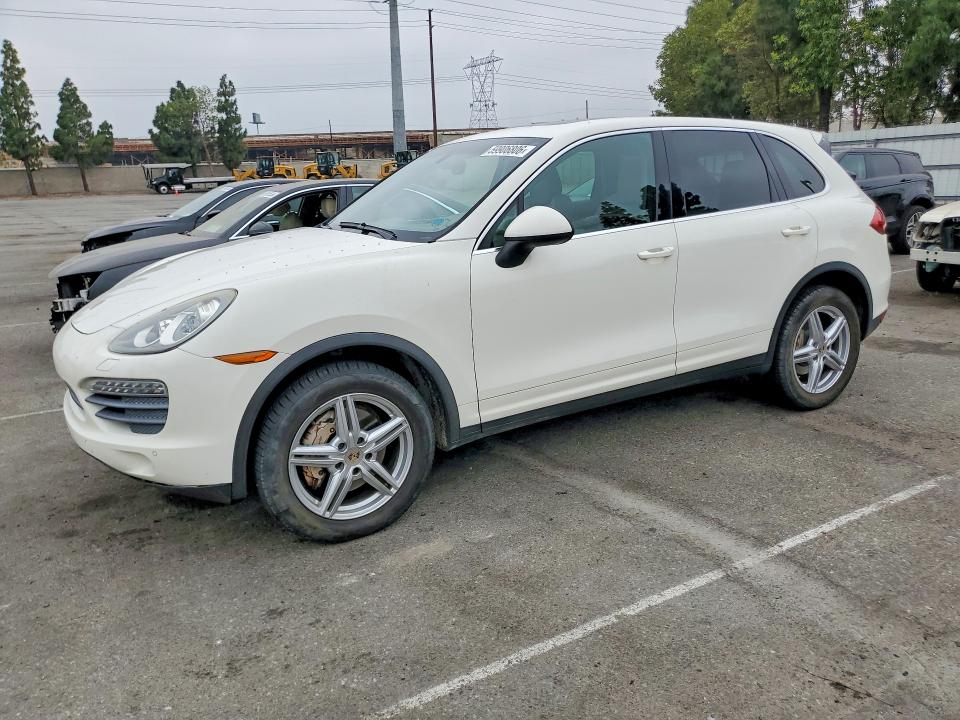 59906806 :رقم المزاد ، WP1AB2A23CLA44277 vin ، 2012 Porsche Cayenne مزاد بيع