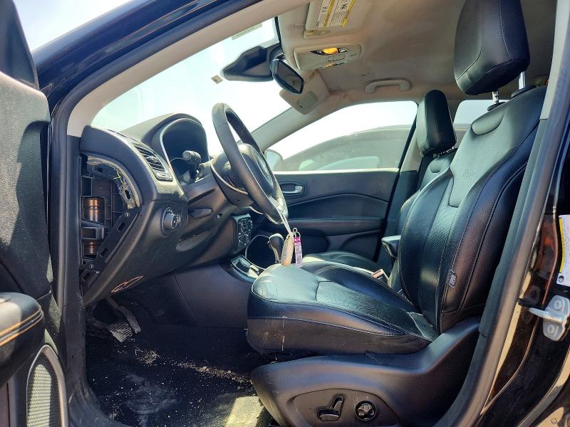 62266096 :رقم المزاد ، 3C4NJDCBXJT332510 vin ، 2018 Jeep Compass مزاد بيع