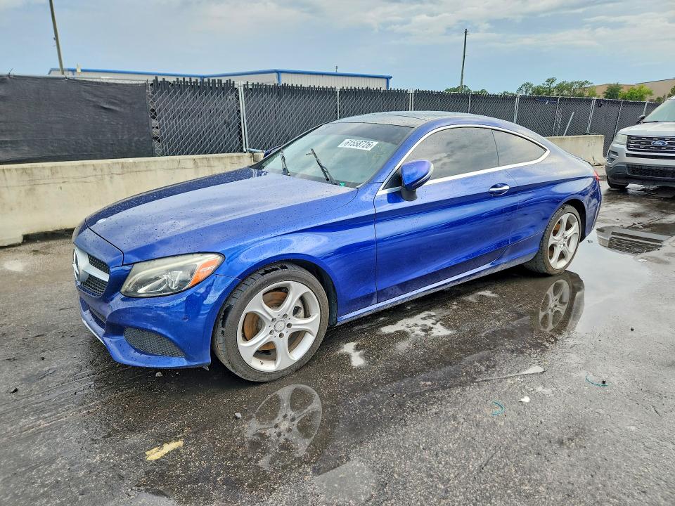 61558726 :رقم المزاد ، WDDWJ4JB9HF326201 vin ، 2017 Mercedes-benz C مزاد بيع