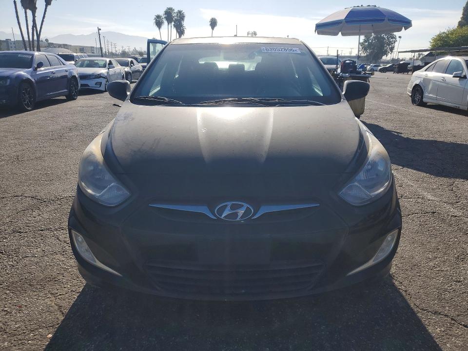 2012 Hyundai Accent მანქანა იყიდება აუქციონზე, vin: KMHCU5AE5CU004613, აუქციონის ნომერი: 63052856