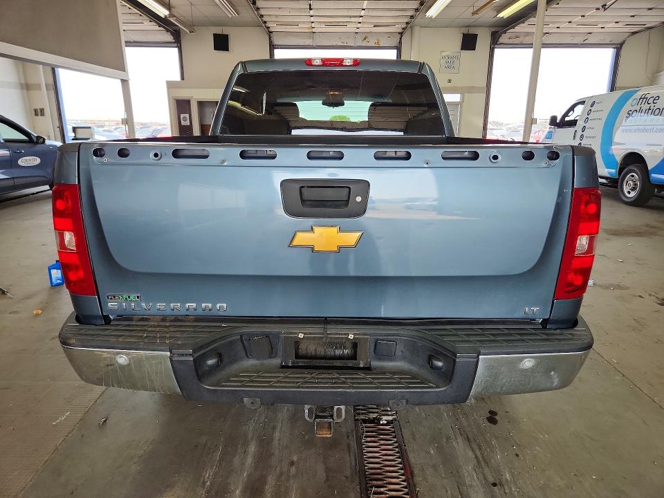 Auction sale of the 2011 Chevrolet Silverado, vin: 3GCPKSE38BG307826, lot number: 63032716