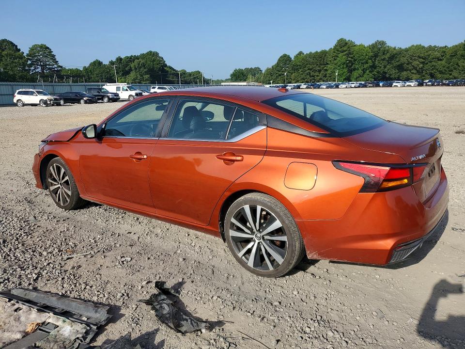 61556636 :رقم المزاد ، 1N4BL4CV1NN382019 vin ، 2022 Nissan Altima مزاد بيع
