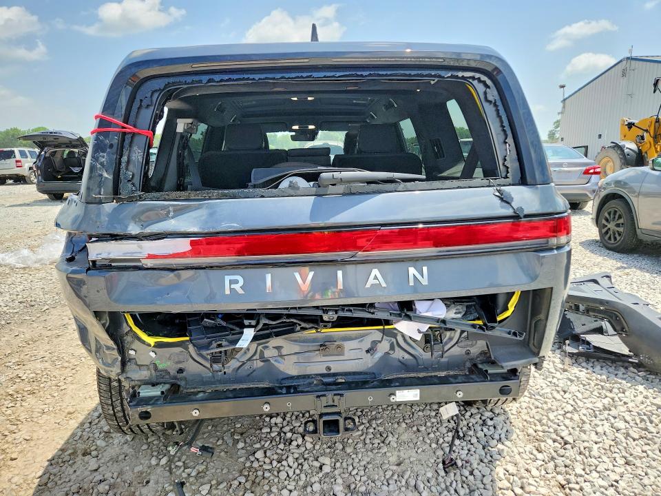 58977426 :رقم المزاد ، 7PDSGABA3PN029594 vin ، 2023 Rivian R1s مزاد بيع