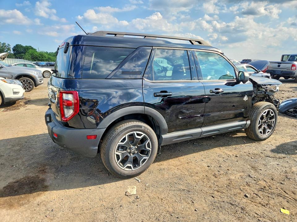 61153556 :رقم المزاد ، 3FMCR9CN5SRF02256 vin ، 2025 Ford Bronco Sport مزاد بيع