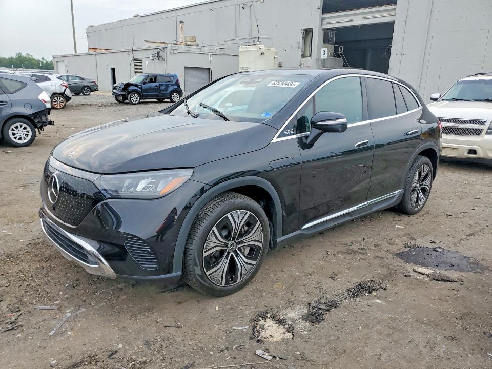 62595466 :رقم المزاد ، 4JGGM2BB9PA011141 vin ، 2023 Mercedes-benz Eqe Suv مزاد بيع