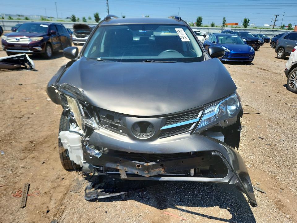2015 Toyota Rav4 მანქანა იყიდება აუქციონზე, vin: JTMBFREV1FD098991, აუქციონის ნომერი: 59967186