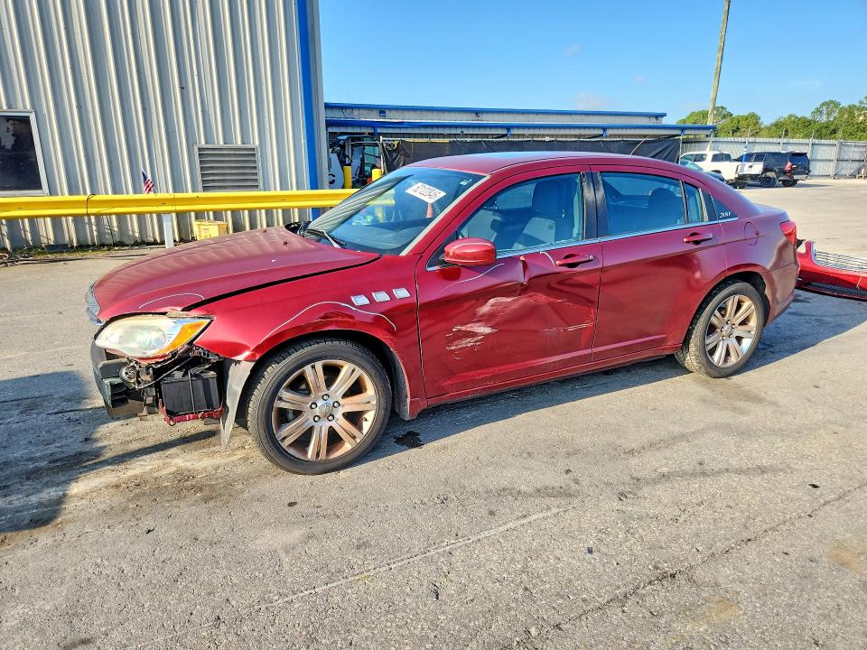 2013 Chrysler 200 მანქანა იყიდება აუქციონზე, vin: 1C3CCBBB6DN501700, აუქციონის ნომერი: 62122846