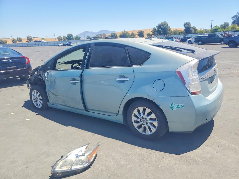 61696116 :رقم المزاد ، JTDKN3DP3E3057611 vin ، 2014 Toyota Prius Plug-in Hybrid مزاد بيع