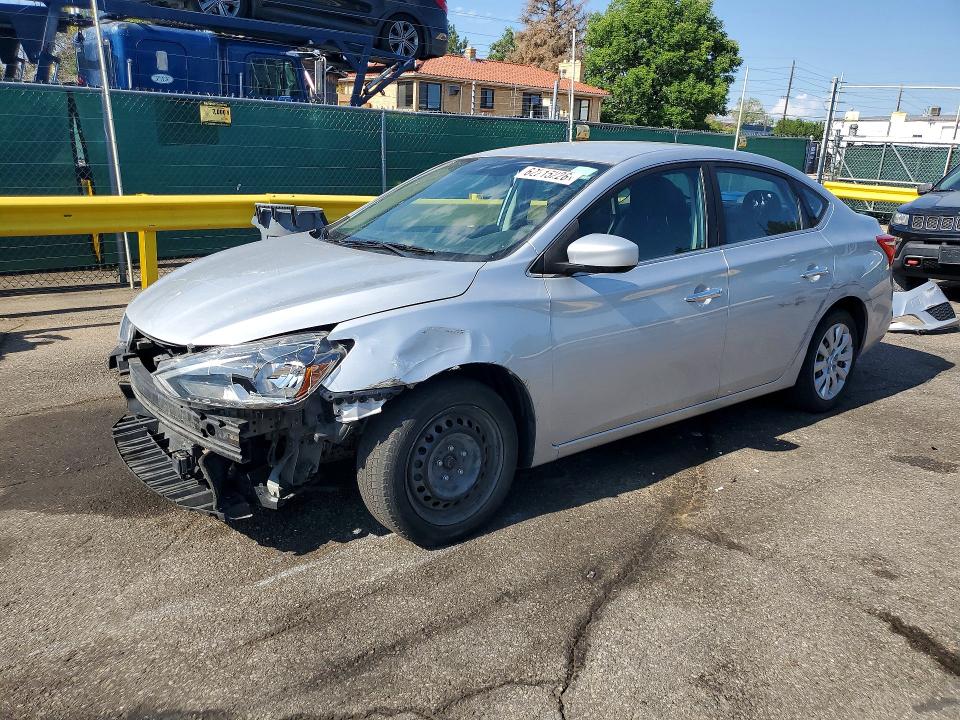 62215226 :رقم المزاد ، 3N1AB7AP5JY298798 vin ، 2018 Nissan Sentra مزاد بيع