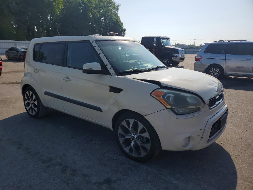2013 Kia Soul მანქანა იყიდება აუქციონზე, vin: KNDJT2A63D7509765, აუქციონის ნომერი: 59610286