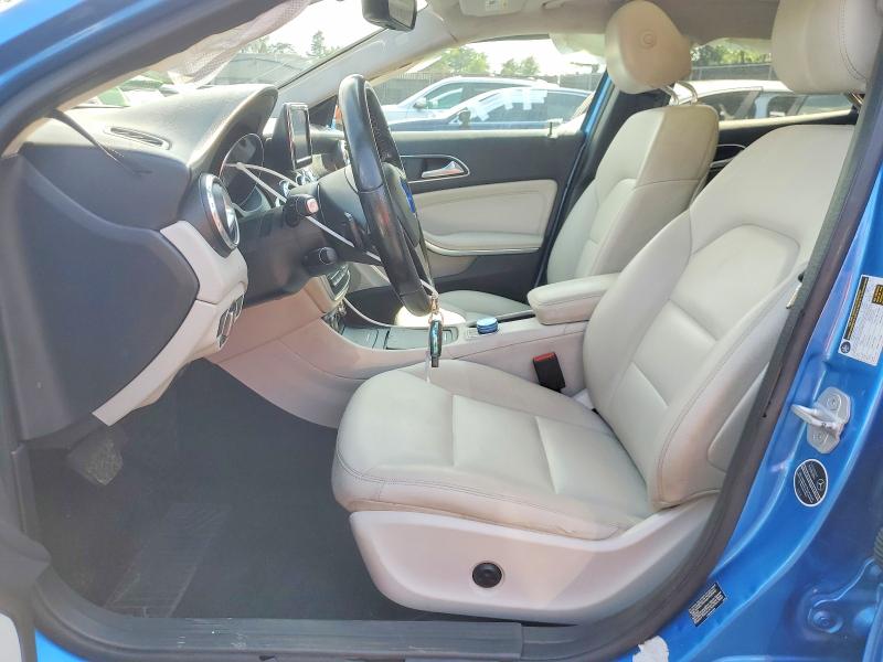 2015 Mercedes-benz Gla მანქანა იყიდება აუქციონზე, vin: WDCTG4GB4FJ073456, აუქციონის ნომერი: 61699616