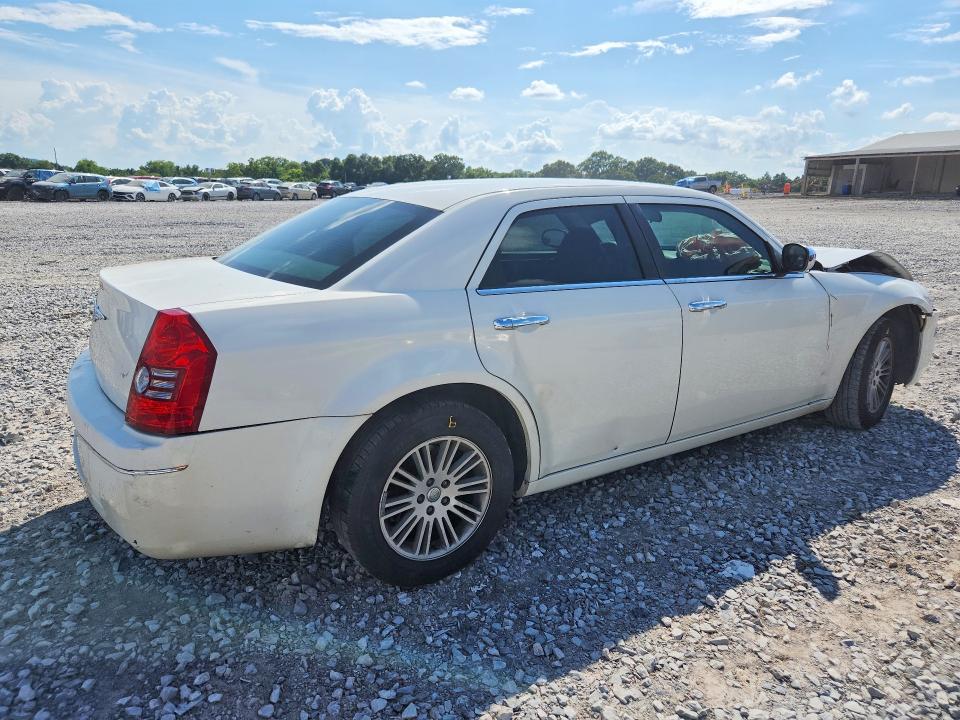 2010 Chrysler 300 მანქანა იყიდება აუქციონზე, vin: 2C3CA4CD2AH105317, აუქციონის ნომერი: 61142016