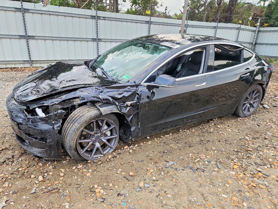 61777566 :رقم المزاد ، 5YJ3E1EA8LF590248 vin ، 2020 Tesla Model 3 مزاد بيع