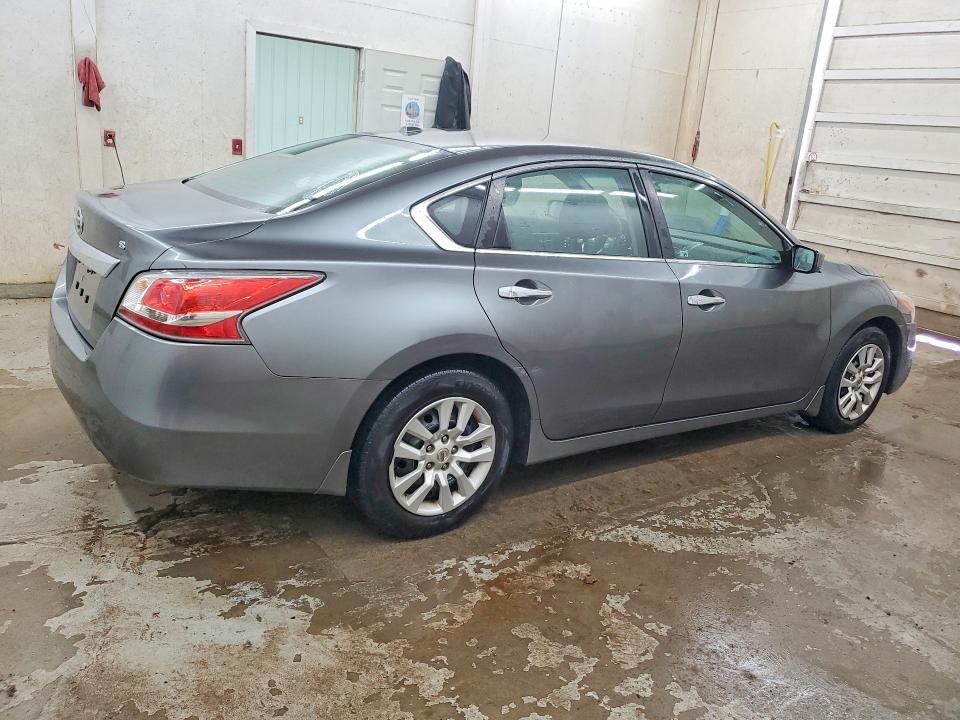 Продажа на аукционе авто 2015 Nissan Altima, vin: 1N4AL3AP0FC155735, номер лота: 62134766