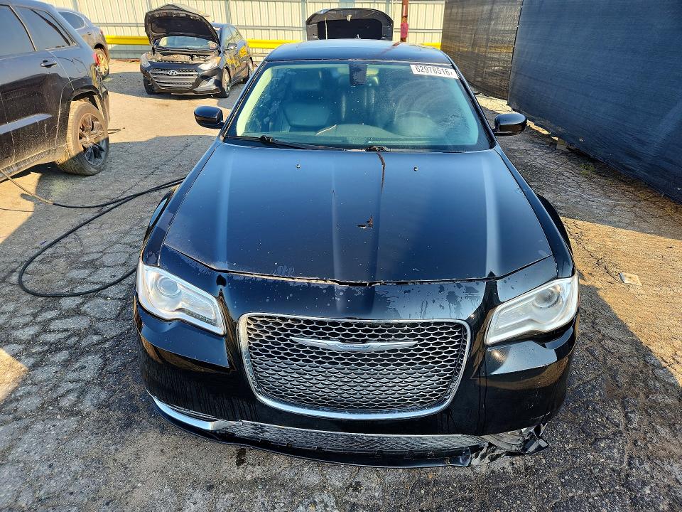 2016 Chrysler 300 მანქანა იყიდება აუქციონზე, vin: 2C3CCAAG9GH116751, აუქციონის ნომერი: 62978516
