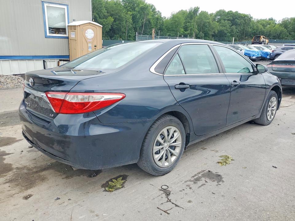 59244816 :رقم المزاد ، 4T1BF1FK0GU257664 vin ، 2016 Toyota Camry مزاد بيع